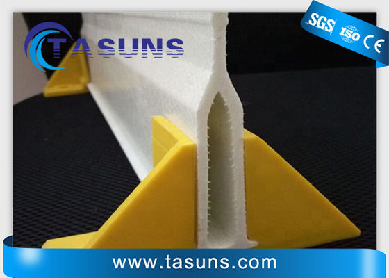 جودة  Triangle Shaped Fiberglass Profile Pultruded Composite Beams For Truss Support مصنع
